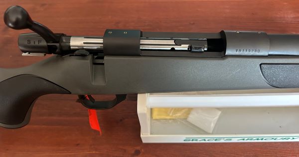 CARABINA WEATHERBY VANGUARD SINTHETIC 300 WIN MAG 1130,00 SCONTATA 1030,00 - immagine 4